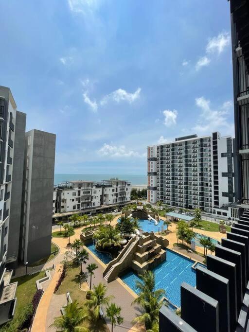 Opahome@Swiss Garden Residence Kuantan Esterno foto